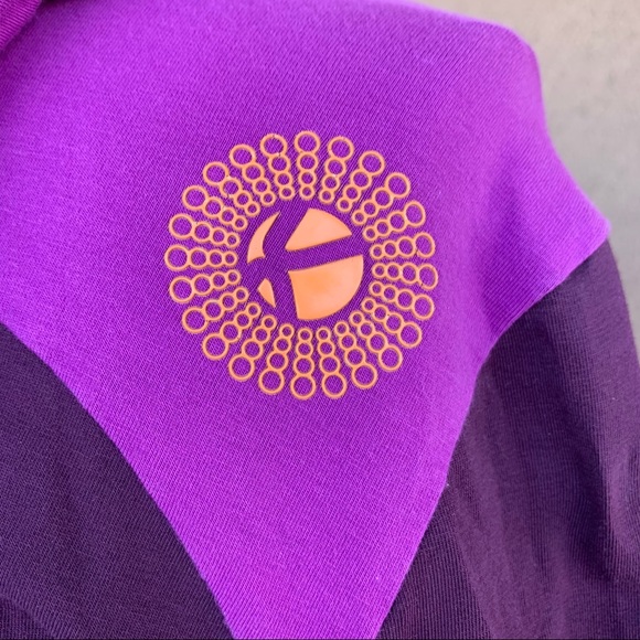 ABK Women’s Manon Hoodie - Picture 9 of 12